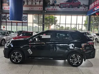 Venucia T70 2018 купить из Китая, цена 1 541 000 ₽ — Suifenhe Auto