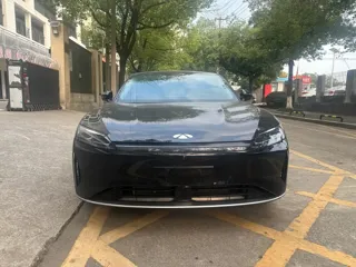 Chery Fengyun A9L 2025 купить из Китая, цена 3 028 000 ₽ — Suifenhe Auto