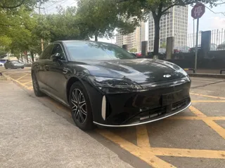Chery Fengyun A9L 2025 купить из Китая, цена 3 028 000 ₽ — Suifenhe Auto