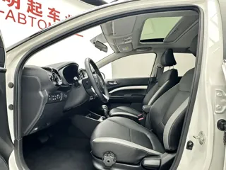 Kia Stonic 2023 купить из Китая, цена 1 522 000 ₽ — Suifenhe Auto