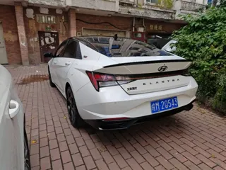 Hyundai Elantra 2023 купить из Китая, цена 1 701 000 ₽ — Suifenhe Auto