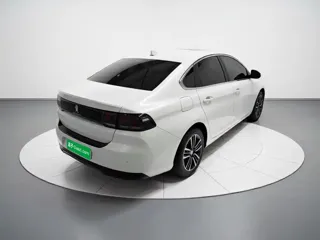 Peugeot 308 2018 купить из Китая, цена 1 157 000 ₽ — Suifenhe Auto