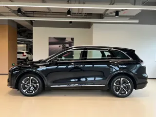 Shangjie H5 2025 купить из Китая, цена 3 780 000 ₽ — Suifenhe Auto