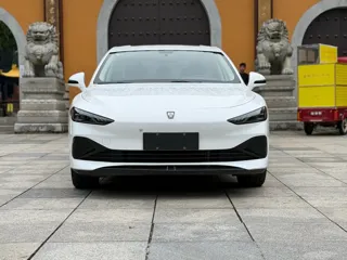 Roewe D7 2024 купить из Китая, цена 2 525 000 ₽ — Suifenhe Auto