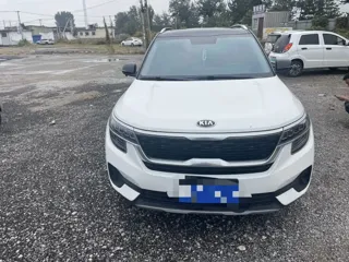 Kia KX3 2021 купить из Китая, цена 1 631 000 ₽ — Suifenhe Auto