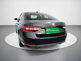 Skoda Superb 2018 купить из Китая, цена 1 294 000 ₽ — Suifenhe Auto