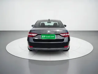 Skoda Superb 2018 купить из Китая, цена 1 294 000 ₽ — Suifenhe Auto