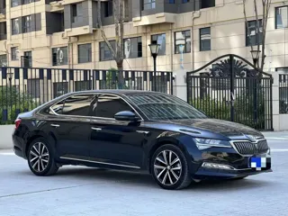 Skoda Superb 2025 купить из Китая, цена 2 775 000 ₽ — Suifenhe Auto