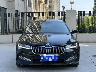 Skoda Superb 2025 купить из Китая, цена 2 775 000 ₽ — Suifenhe Auto