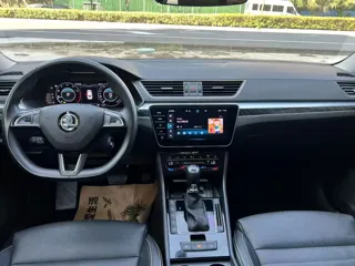 Skoda Superb 2025 купить из Китая, цена 2 775 000 ₽ — Suifenhe Auto