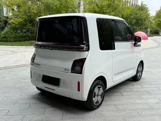 Wuling Air ev 2022 купить из Китая, цена 1 111 000 ₽ — Suifenhe Auto