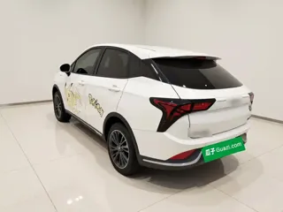 Neta V 2023 купить из Китая, цена 2 789 000 ₽ — Suifenhe Auto