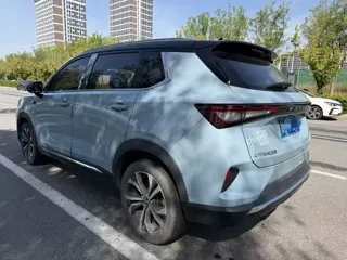 Wuling Xingchen 2022 купить из Китая, цена 1 158 000 ₽ — Suifenhe Auto