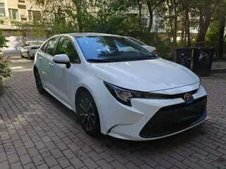 Toyota Levin 2023 купить из Китая, цена 1 302 000 ₽ — Suifenhe Auto