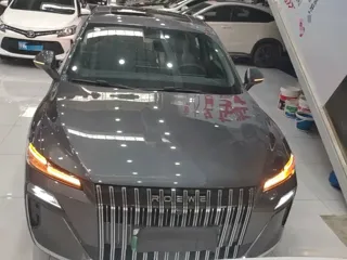 Roewe M7 DMH 2026 купить из Китая, цена 3 091 000 ₽ — Suifenhe Auto