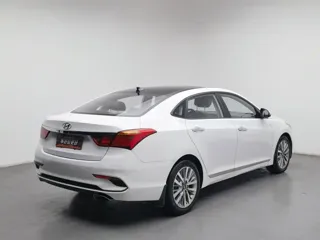 Hyundai Mistra 2020 купить из Китая, цена 1 426 000 ₽ — Suifenhe Auto