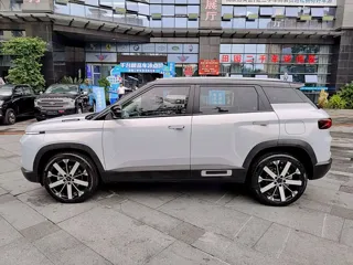 Geely ICON 2024 купить из Китая, цена 2 533 000 ₽ — Suifenhe Auto