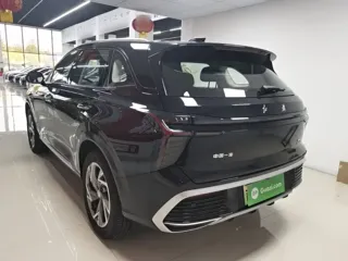 Hongqi HS3 PHEV 2025 купить из Китая, цена 3 323 000 ₽ — Suifenhe Auto