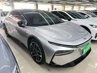 Xpeng P7+ 2024 купить из Китая, цена 4 441 000 ₽ — Suifenhe Auto