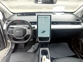 Hozon Neta V 2023 купить из Китая, цена 2 792 000 ₽ — Suifenhe Auto
