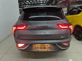 Hozon Neta V 2023 купить из Китая, цена 1 021 000 ₽ — Suifenhe Auto