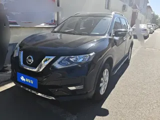 Nissan X-Trail 2019 купить из Китая, цена 2 044 000 ₽ — Suifenhe Auto