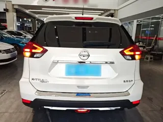 Nissan X-Trail 2022 купить из Китая, цена 1 963 000 ₽ — Suifenhe Auto