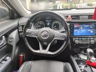 Nissan X-Trail 2020 купить из Китая, цена 2 300 000 ₽ — Suifenhe Auto
