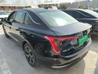 Hongqi E-QM5 2024 купить из Китая, цена 1 784 000 ₽ — Suifenhe Auto