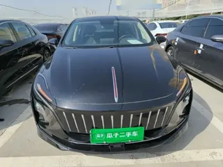 Hongqi E-QM5 2024 купить из Китая, цена 1 713 000 ₽ — Suifenhe Auto