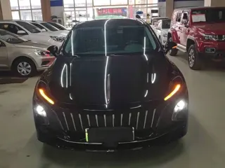 Hongqi E-QM5 2023 купить из Китая, цена 1 568 000 ₽ — Suifenhe Auto