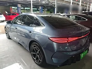 BYD Seal 2023 купить из Китая, цена 4 682 000 ₽ — Suifenhe Auto