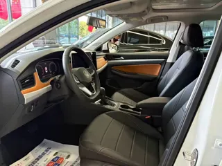 Volkswagen Bora 2025 купить из Китая, цена 1 668 000 ₽ — Suifenhe Auto
