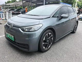 Volkswagen ID.3 2024 купить из Китая, цена 1 894 000 ₽ — Suifenhe Auto