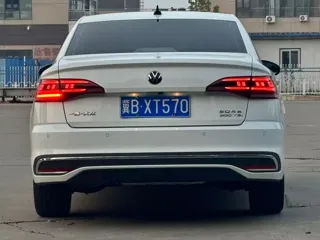 Volkswagen Bora 2025 купить из Китая, цена 1 552 000 ₽ — Suifenhe Auto