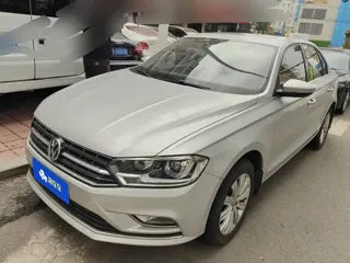 Volkswagen Bora 2018 купить из Китая, цена 1 149 000 ₽ — Suifenhe Auto