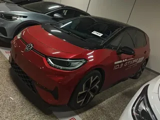 Volkswagen ID.3 2025 купить из Китая, цена 2 121 000 ₽ — Suifenhe Auto