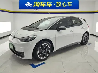 Volkswagen ID.3 2024 купить из Китая, цена 1 943 000 ₽ — Suifenhe Auto