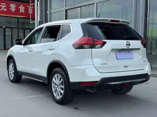 Nissan X-Trail 2024 купить из Китая, цена 2 081 000 ₽ — Suifenhe Auto