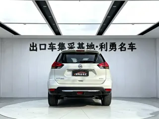 Nissan X-Trail 2023 купить из Китая, цена 2 118 000 ₽ — Suifenhe Auto