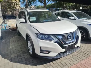 Nissan X-Trail 2018 купить из Китая, цена 2 012 000 ₽ — Suifenhe Auto