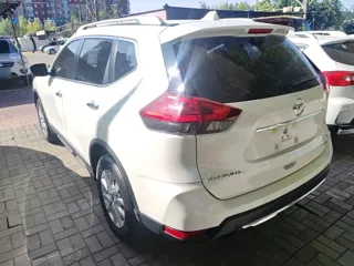 Nissan X-Trail 2018 купить из Китая, цена 2 012 000 ₽ — Suifenhe Auto