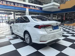 Toyota Corolla 2023 купить из Китая, цена 1 489 000 ₽ — Suifenhe Auto