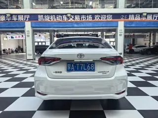 Toyota Corolla 2023 купить из Китая, цена 1 489 000 ₽ — Suifenhe Auto