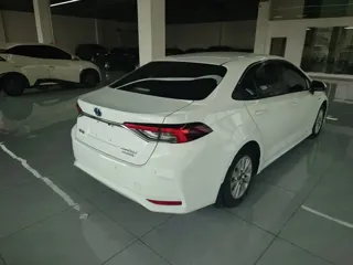 Toyota Corolla 2023 купить из Китая, цена 1 715 000 ₽ — Suifenhe Auto