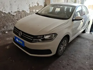 Volkswagen Santana 2023 купить из Китая, цена 1 016 000 ₽ — Suifenhe Auto