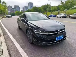 Volkswagen Magotan 2025 купить из Китая, цена 4 306 000 ₽ — Suifenhe Auto