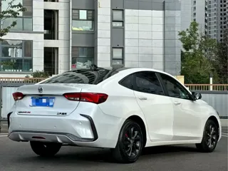 Buick Verano 2024 купить из Китая, цена 2 563 000 ₽ — Suifenhe Auto