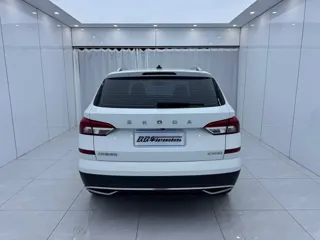 Skoda Kamiq 2023 купить из Китая, цена 1 762 000 ₽ — Suifenhe Auto