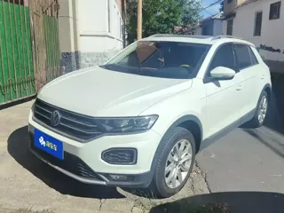 Volkswagen T-ROC 2021 купить из Китая, цена 1 400 000 ₽ — Suifenhe Auto
